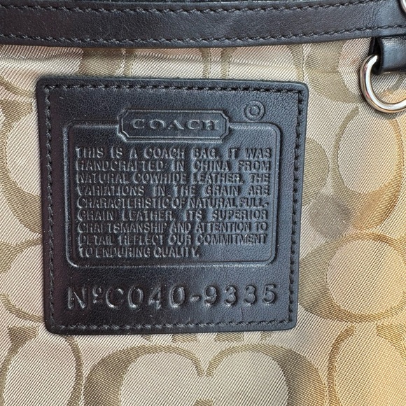 Coach Vintage Messenger Bag Black Leather Signature Lining Style 9335 (No Strap) - Picture 6 of 9